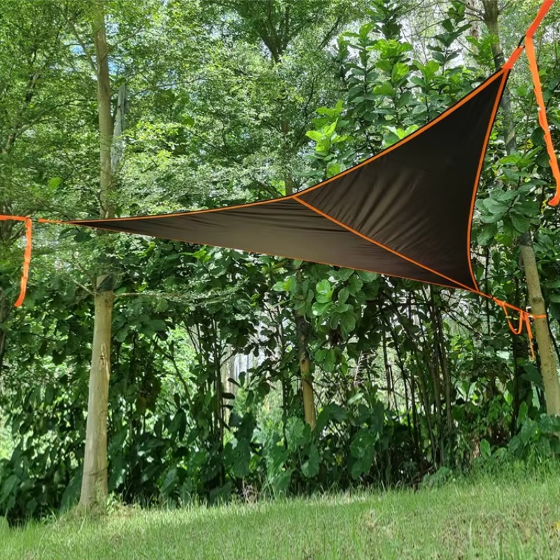 Outdoor Lighting On Trees - Hamac triangulaire de camping en plein