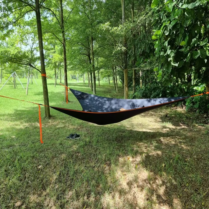 Hamac triangulaire de camping  - Outdoor Lighting On Trees avis et prix