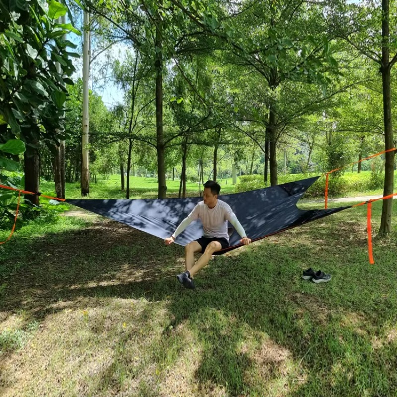 Hamac triangulaire de camping  - Outdoor Lighting On Trees avis et prix
